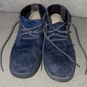 Uggs boots kids gently worn size 3